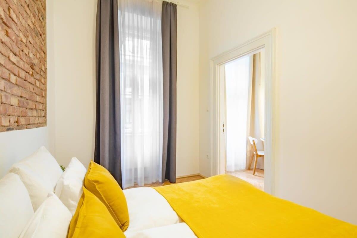 Quiet Comfort - Central Buda Budapest Eksteriør bilde