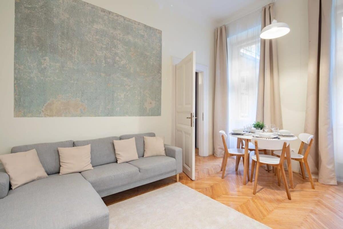 Quiet Comfort - Central Buda Budapest Eksteriør bilde